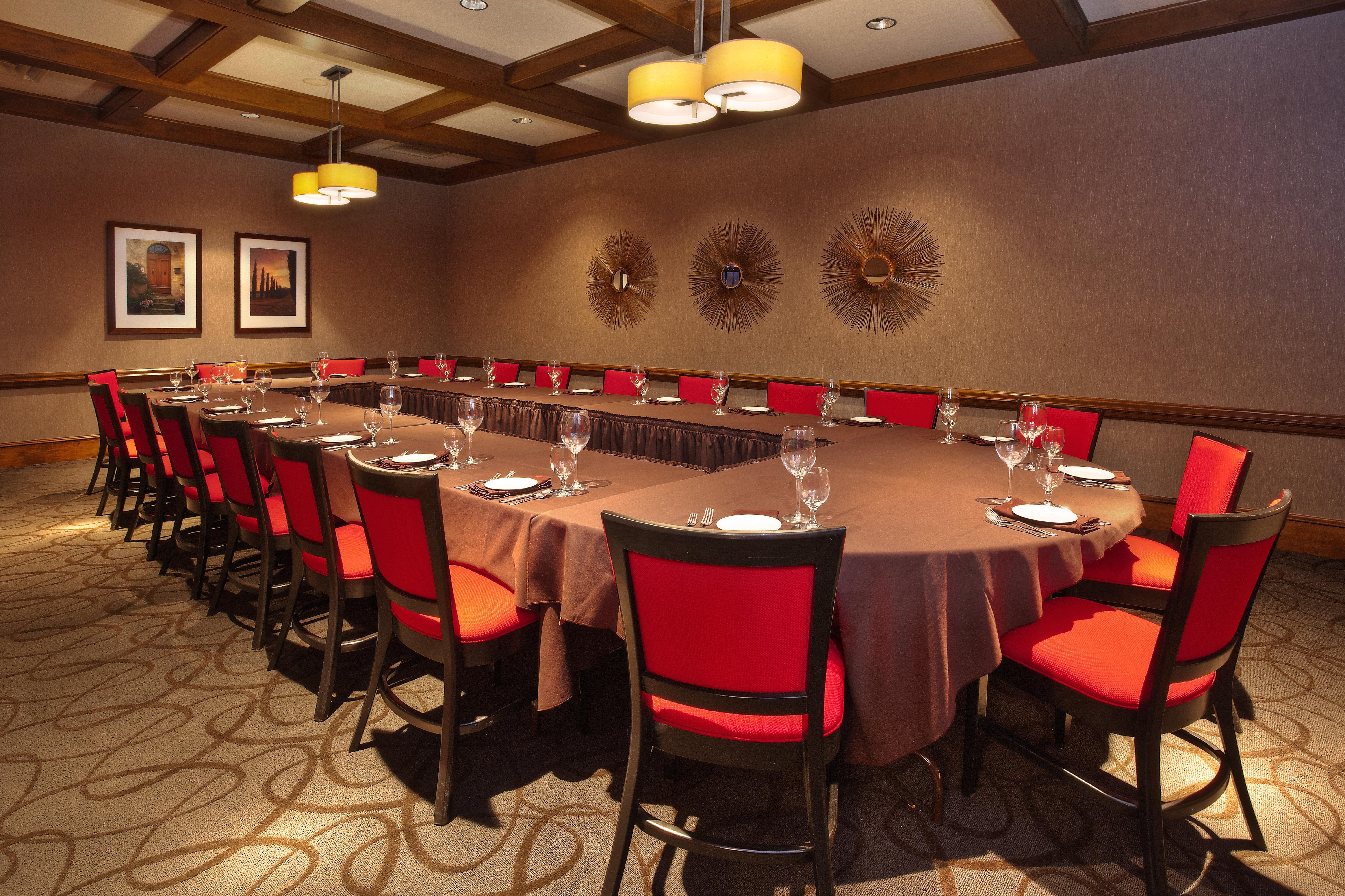 Hotel Crowne Plaza Lansing By Ihg Exterior foto