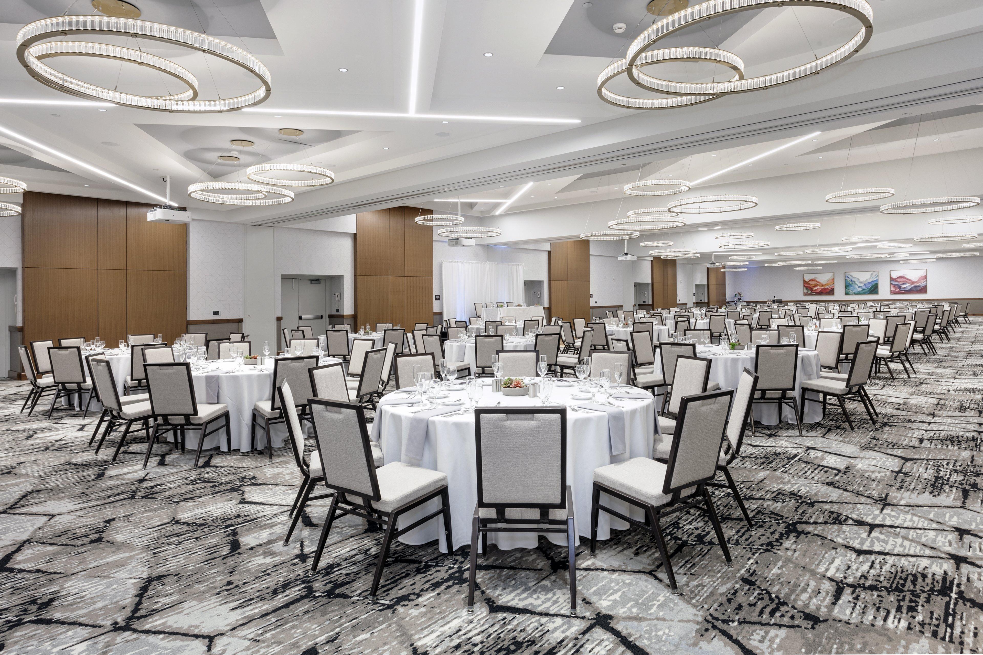 Hotel Crowne Plaza Lansing By Ihg Exterior foto
